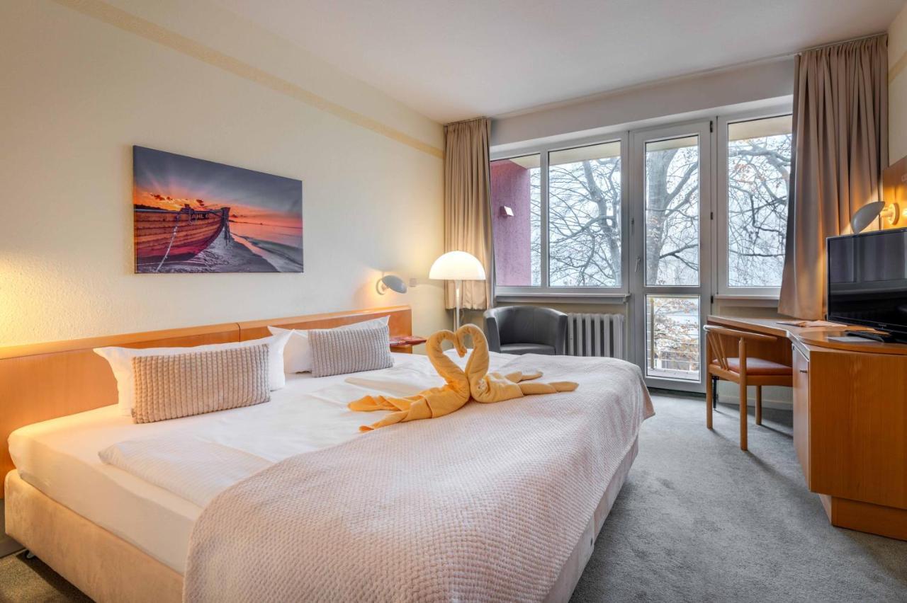 Hotel Wald Und See Heringsdorf  Buitenkant foto