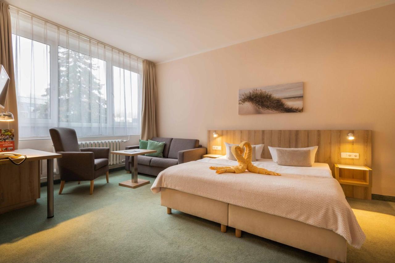 Hotel Wald Und See Heringsdorf  Buitenkant foto