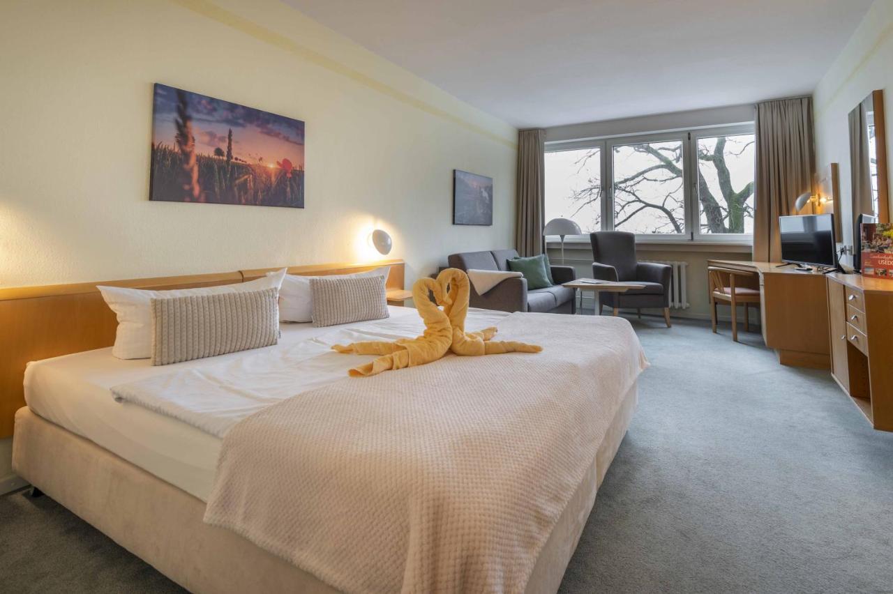 Hotel Wald Und See Heringsdorf  Buitenkant foto