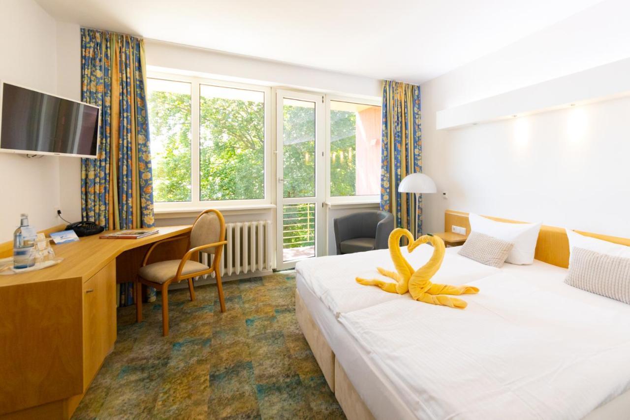 Hotel Wald Und See Heringsdorf  Buitenkant foto