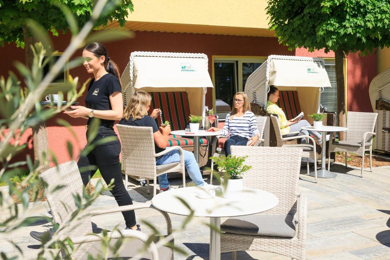 Hotel Wald Und See Heringsdorf  Buitenkant foto